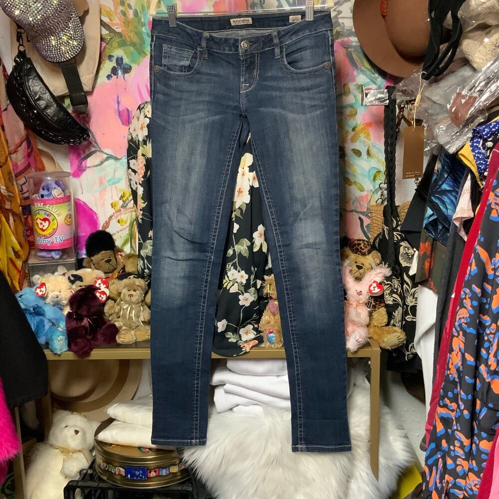 MEK Denim - Picture 4 of 4